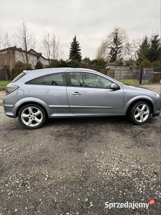 Opel astra GTC bluetooth Kruszwica