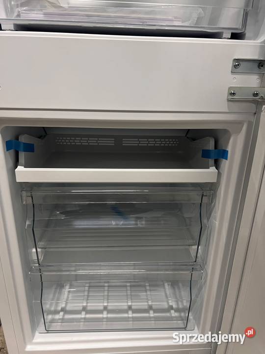 Lodówka do zabudowy Nofrost 177 Whirlpool WHC18 Warszawa