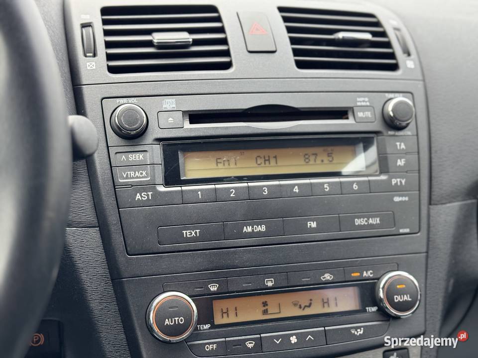 Toyota Avensis 18 147 Benzyna 2009r Pisz