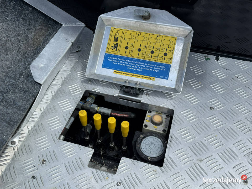 Nissan Cabstar Podnośnik Koszowy 24m Palfinger manualna