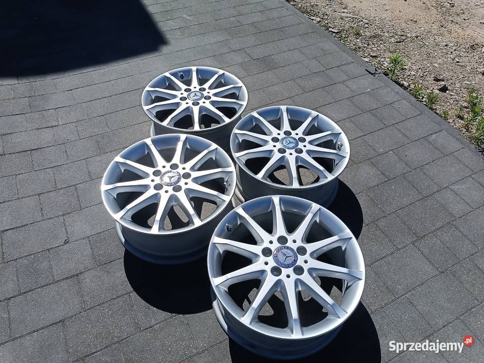 Sprzedam komplet oryginalnych felg aluminiowych
