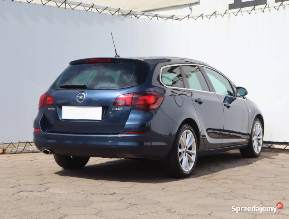 Opel Astra 14 T podgrzewane fotele Łódź