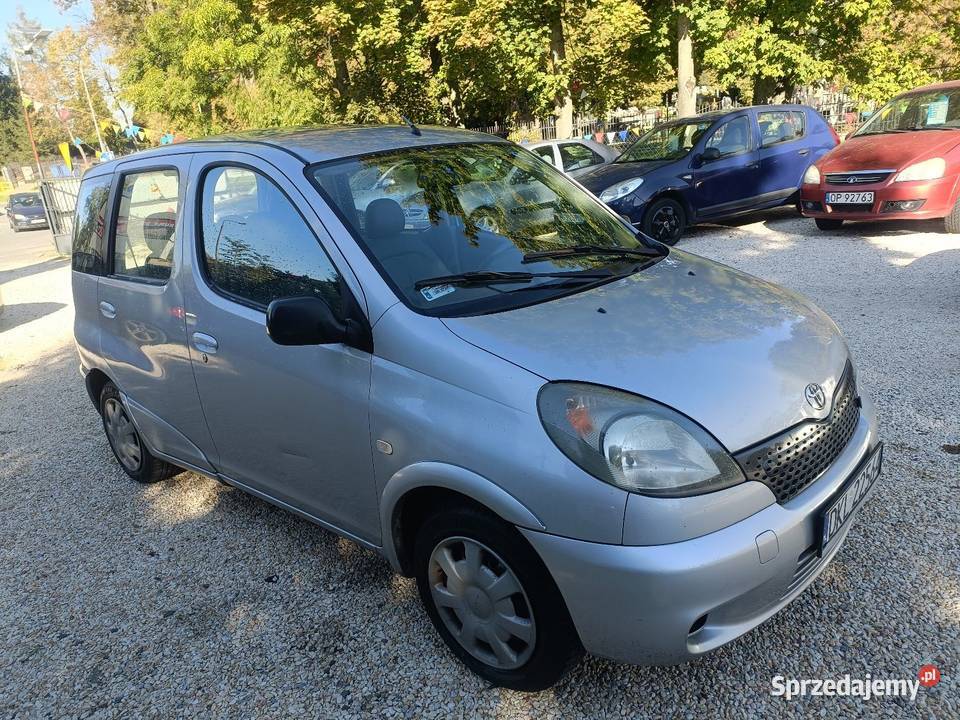 Toyota Yaris Verso ekonomiczny 13 świeży Kłodzko