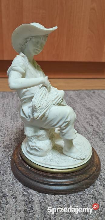 Figurka Chłopiec z sianem Capodimonte B Merli Suwałki