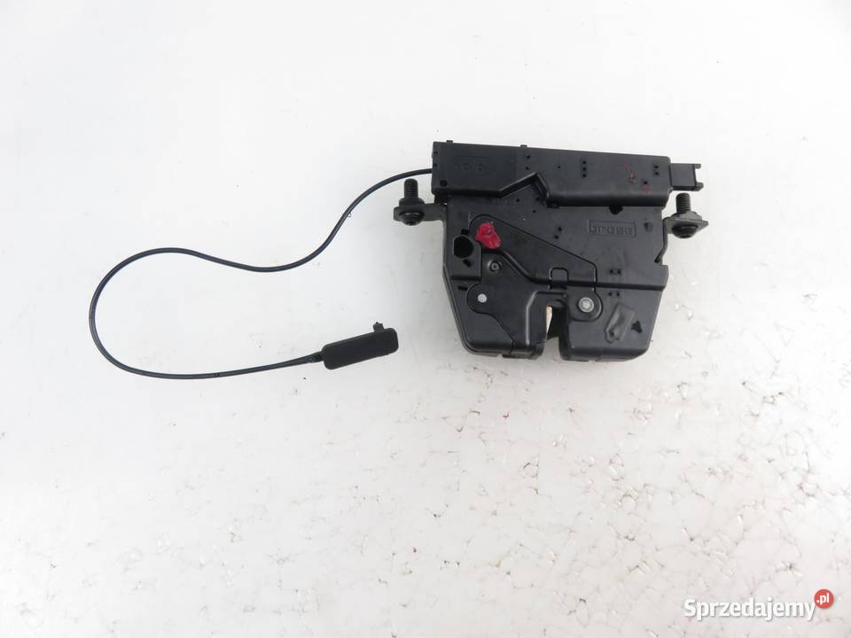 ZAMEK KLAPY BMW X1 E84 9127811 osobowe