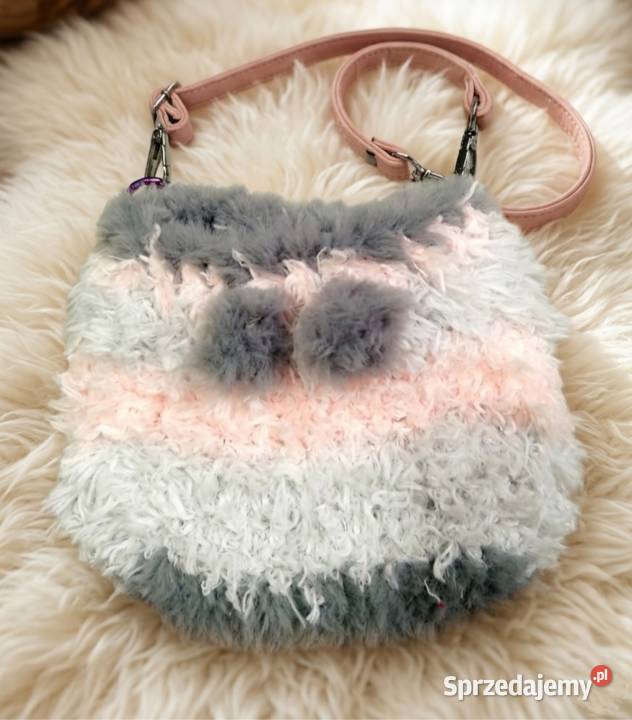Mała puszysta torebka crochet ręczne robiona Torby i torebki łódzkie Piotrków Trybunalski