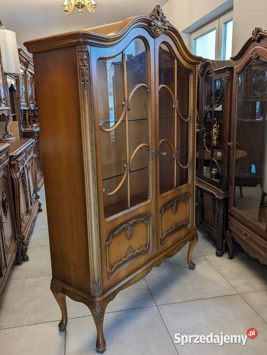 Piękna witryna ludwikowska orzechsklep Dąbrowa