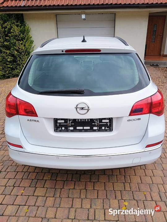 Opel Astra 16 CDTI 2014r Samochody osobowe