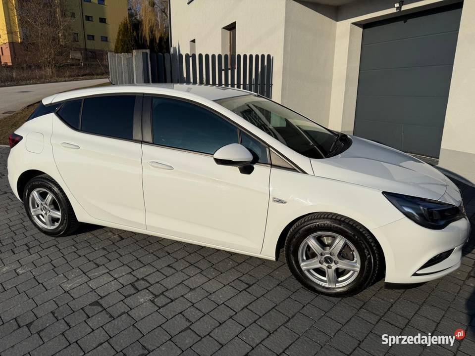 Opel Astra K 2016 14 Benzyna bez turbo 100 Alwernia sprzedam