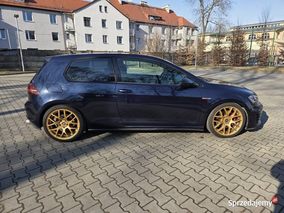 Sprzedam zamienię VW golf 7 GTI niebieski sprzedam