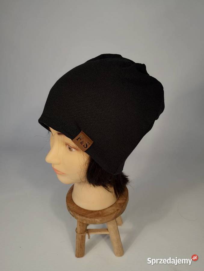 Ciepła czapka z futerkiem uniwersalna Hażlach