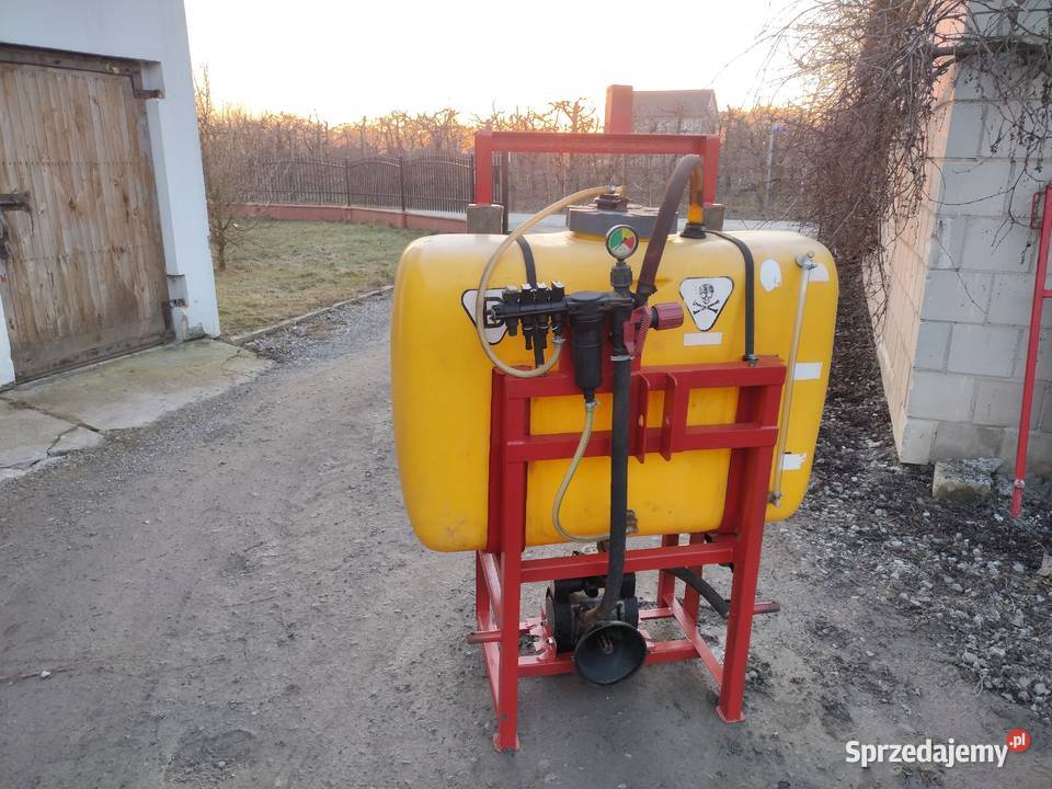 Opryskiwacz zawieszany nieuszkodzony Sandomierz