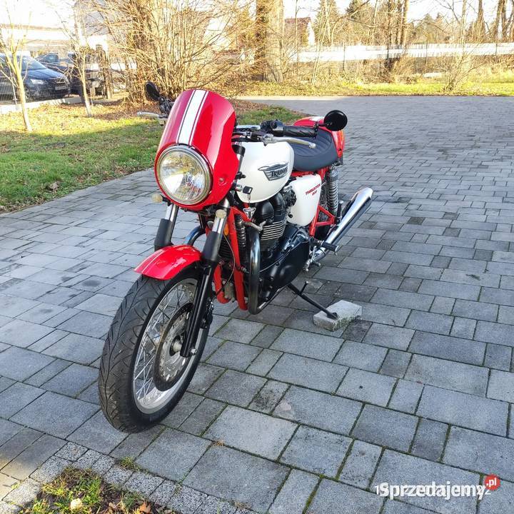 Triumph Thruxton 900 SE Rok produkcji 2010 Dobrodzień