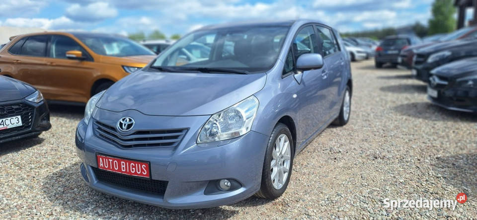 Toyota Verso 7 Osobowy climatronic panorama lakier metallic pomorskie Lębork