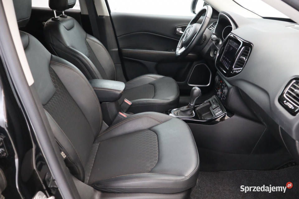 Jeep Compass 13 TGDI kamera cofania Zabrze