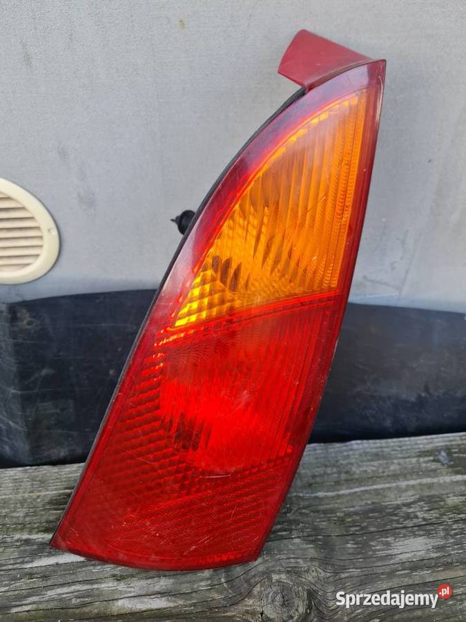 Ford Focus mk1 lampa lewy tył Żory