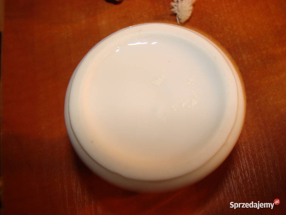 mała porcelanowa lampka naftowa pomorskie Pruszcz Gdański