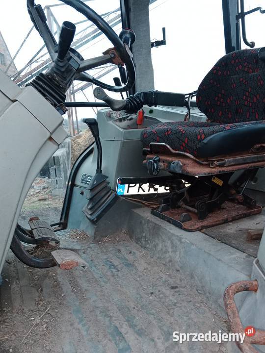 Massey Ferguson 6150 z turem pneumatyka Rozdrażew