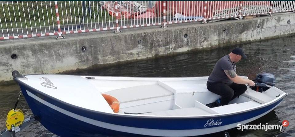 Łódź rekreacyjno wędkarska silnik przyczepa