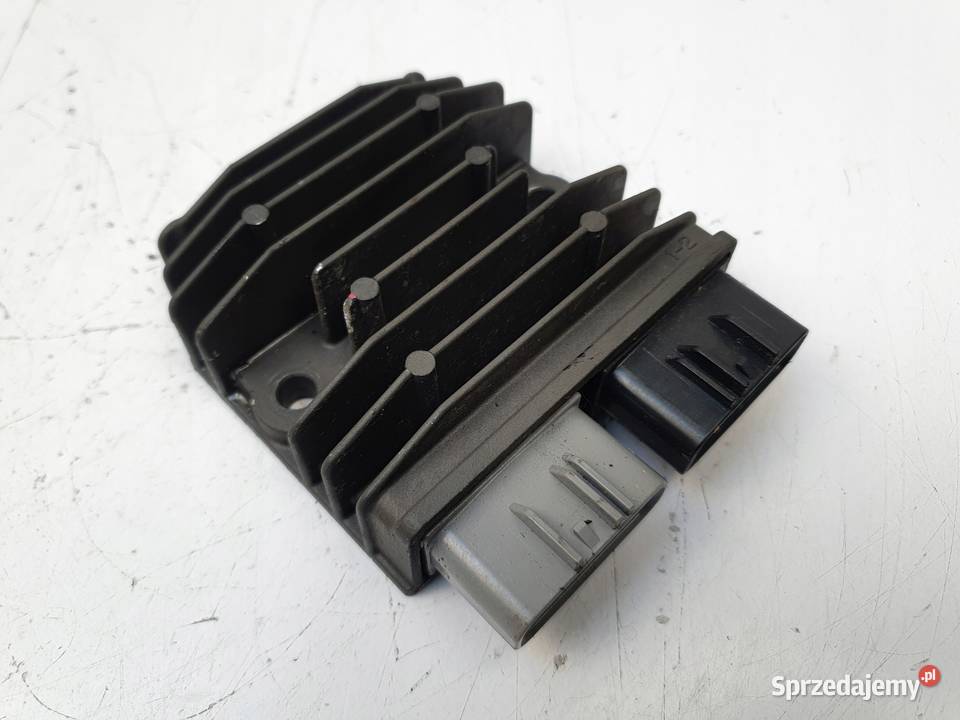 REGULATOR NAPIĘCIA Yamaha XSR 700 XSR700 1522 Regulatory napięcia sprzedam