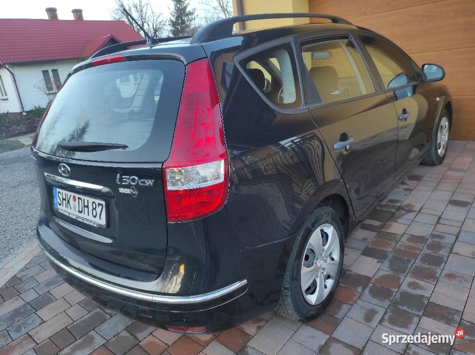 Hyundai i30 CW 14 16V 109 120000 2009 z Niemiec sprzedam