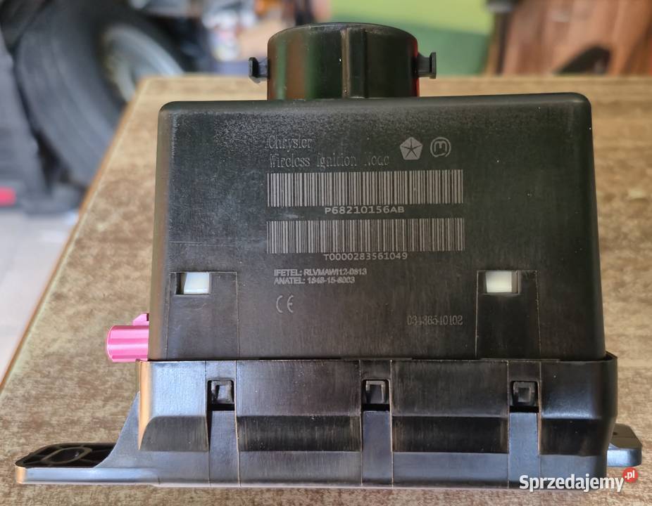 Stacyjka i 2 klucze do samochodu Chrysler Wrocław