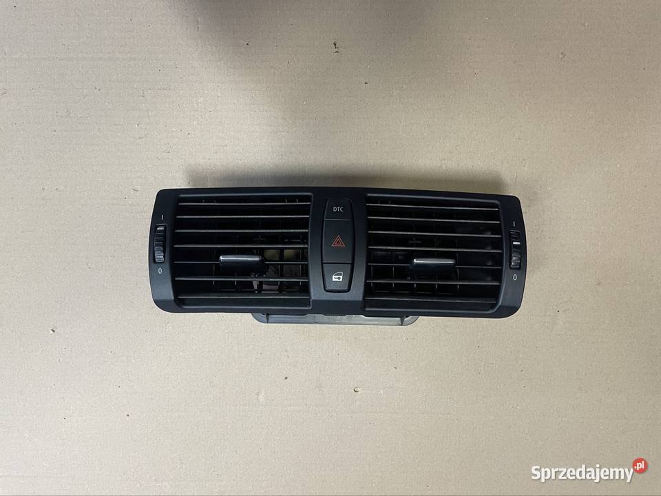 7059189 kratka środkowa bmw 1 e87 e88 Szczecin