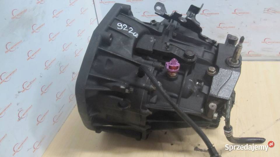 TRAFIC VIVARO 20 DCI M9R786 11r EURO5 skrzynia Kielce sprzedam