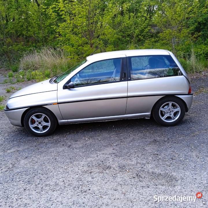 Lancia Y 12 LPG 86KM Poznań sprzedam