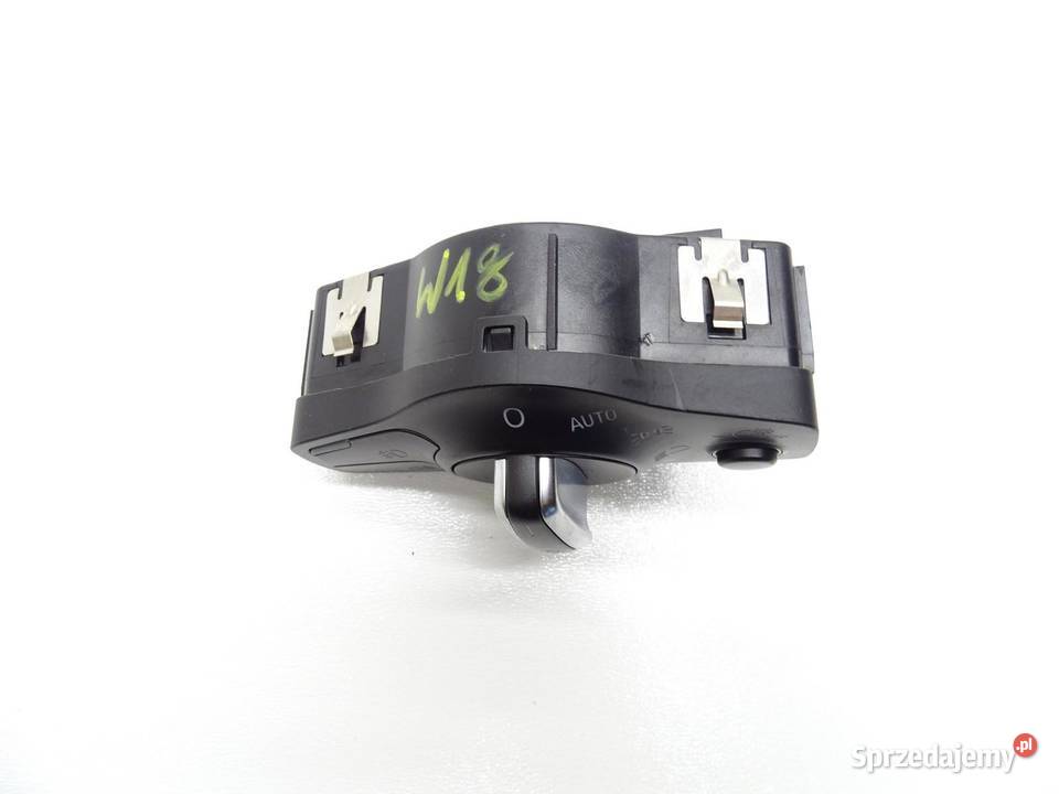 PANEL PRZEŁĄCZNIK WŁĄCZNIK ŚWIATEŁ 8K0941531AS osobowe