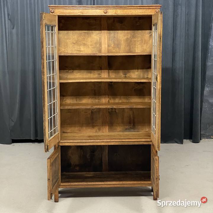 Klasyczna witryna dębowa poł XX w Budno
