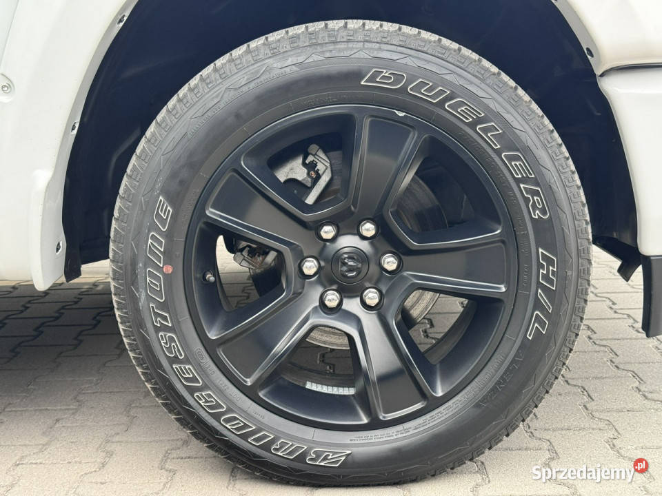 RAM 1500 57 V8 HEMI eTorque Bezwypadkowy 717 biały Węgrzce