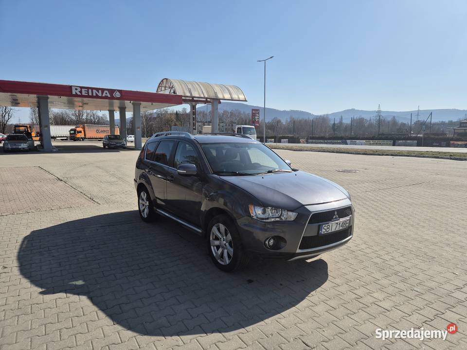 Mitsubishi Outlander LIFT 20d 140 4x4 7 osobowy Bujaków