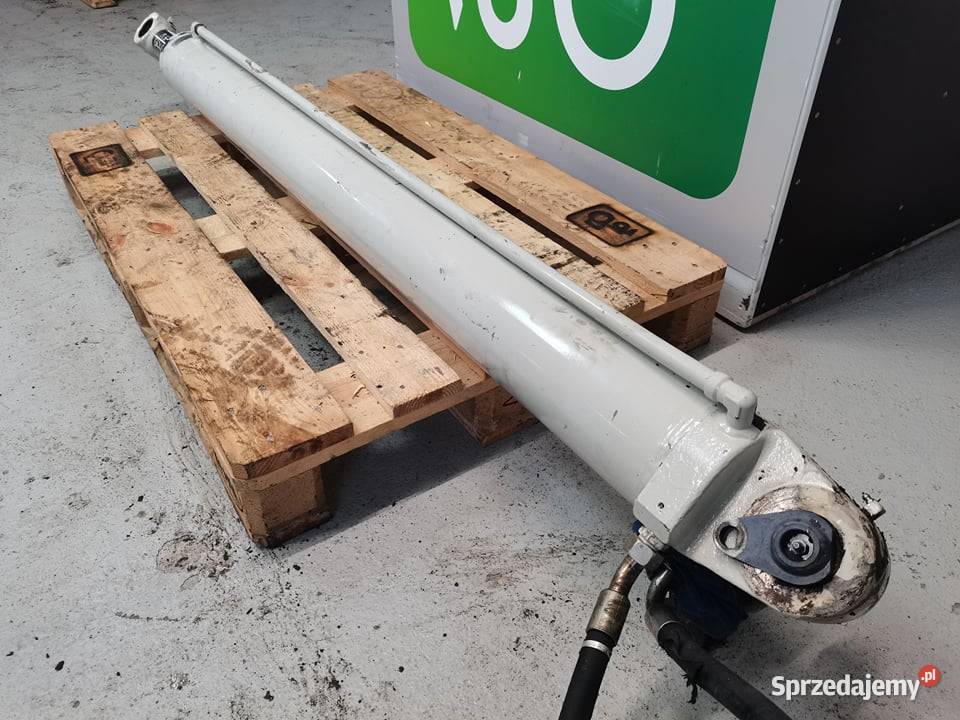 Claas Targo K Cylinder hydrauliczny główny Pozostałe wielkopolskie Wilkowo