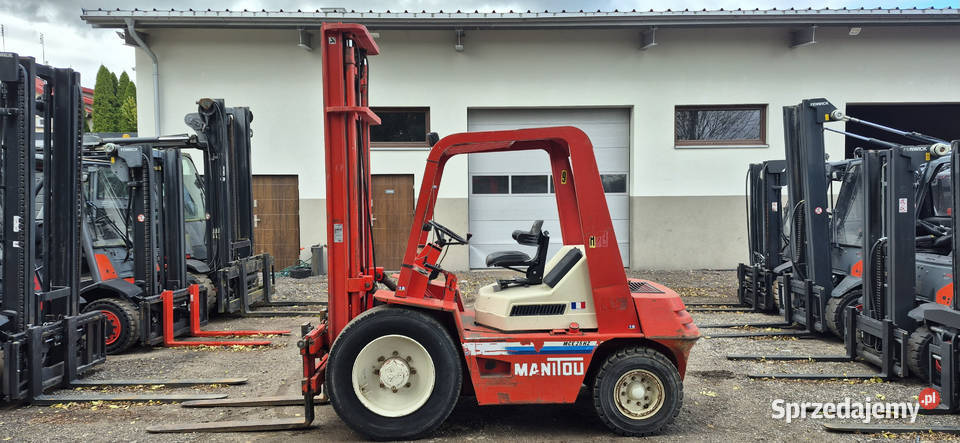 Terenowy Wózek Widłowy Manitou MCE 25 Przesuw Małkinia Górna sprzedam