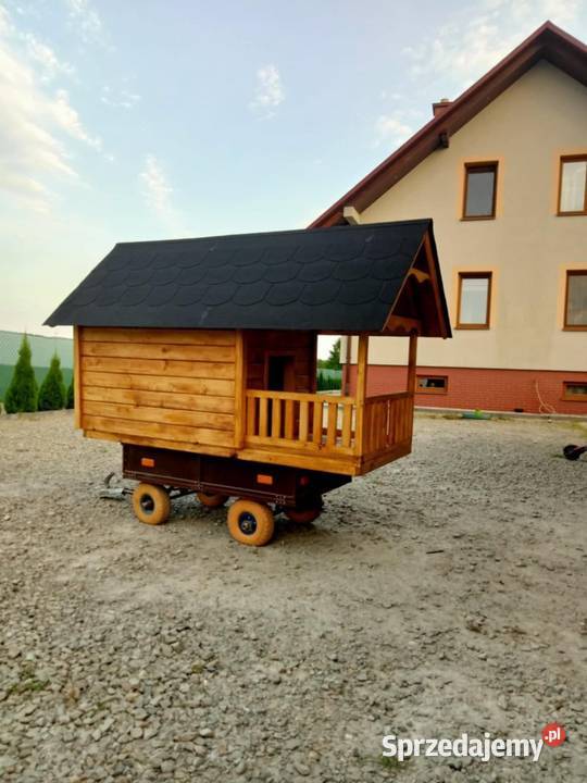 Duża buda psa Jagiełła