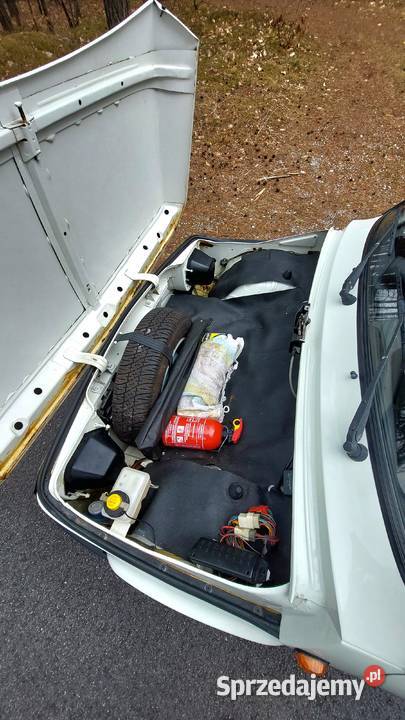 Fiat 126P EI Maluch świętokrzyskie Kluczewsko