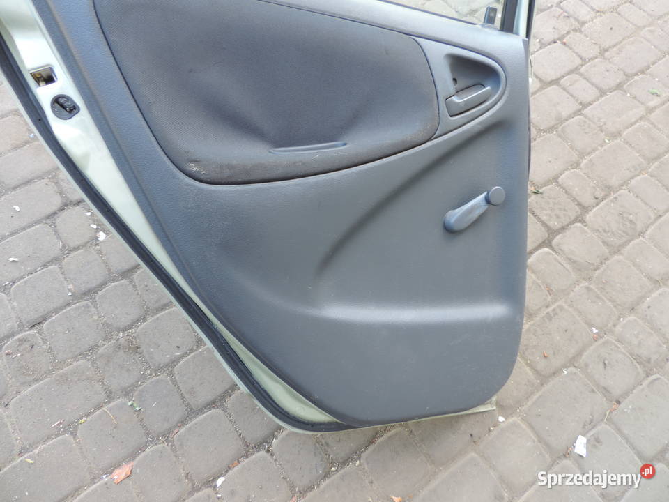 DRZWI LEWY TYŁ TOYOTA YARIS 1 HB 6Q2 małopolskie Nowy Sącz