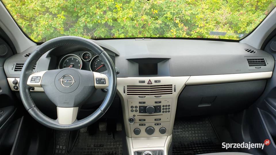Opel Astra H 2008 r Spalanie 5L Silnik 17 Astra Serock