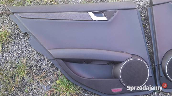 Boczki tapicerka skóra czarna W204 kombi Biłgoraj