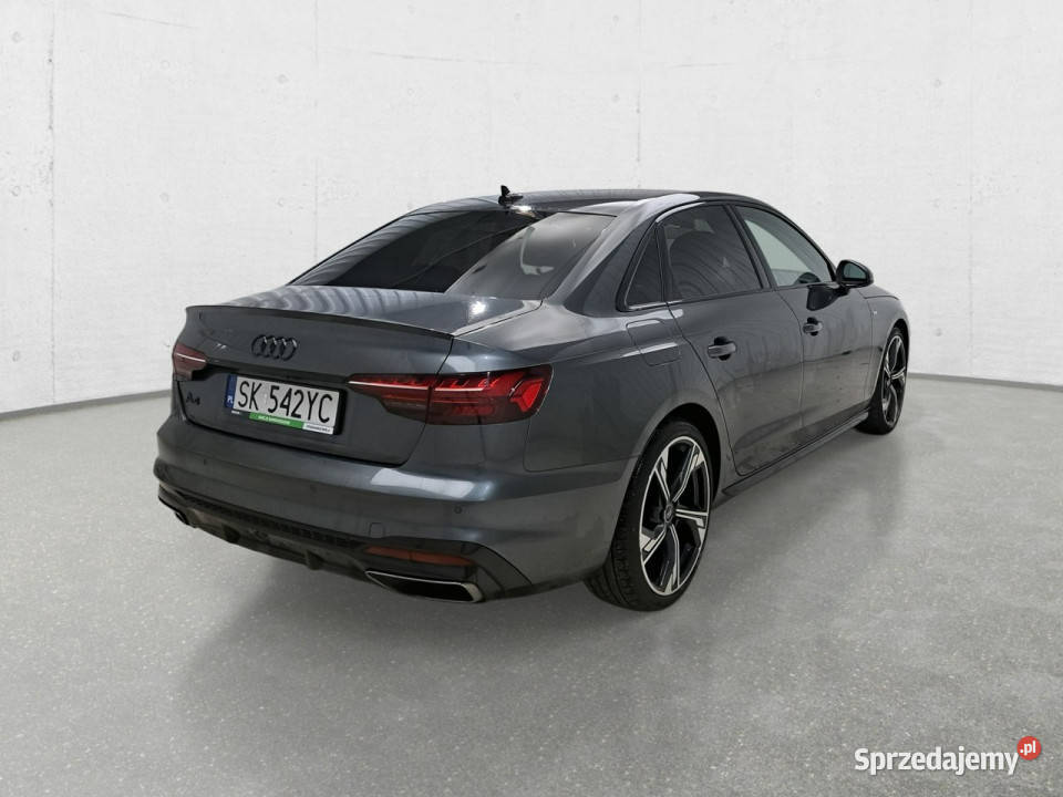 Audi A4 Limousine B9 2015 Komorniki