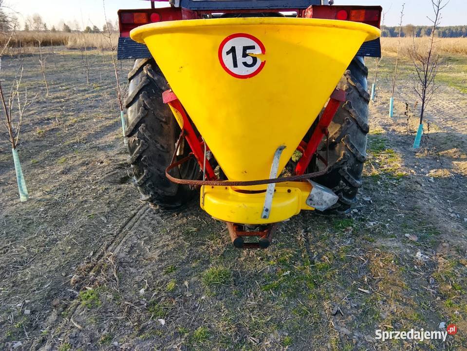 Rozsiewacz nawozu z przystawką sadowniczą mazowieckie Wyględów