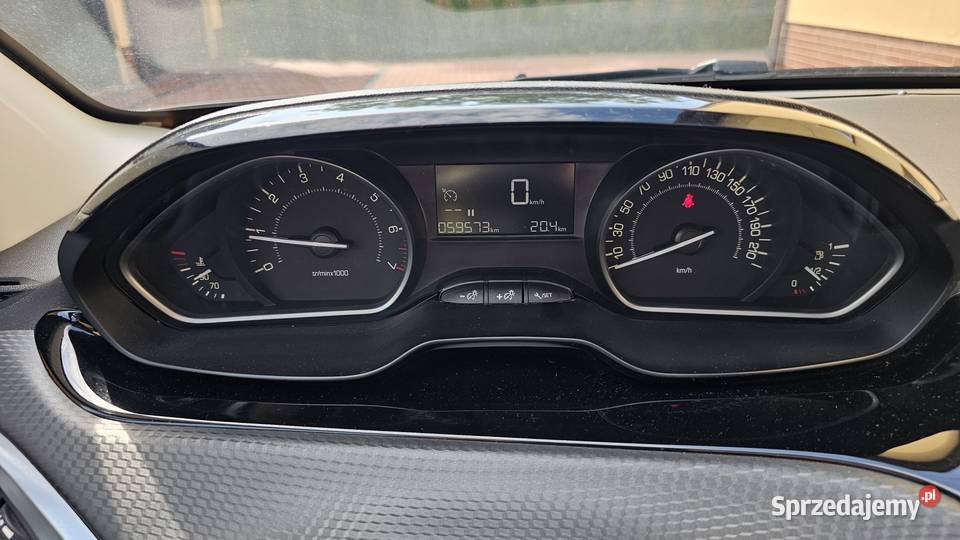 Peugeot 2008 12 82 2019r 59000 Navi Panorama Zarszyn