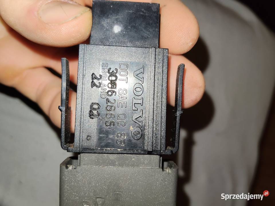 VOLVO S40 V40 WŁĄCZNIK ŚWIATEŁ AWARYJNYCH Jarosław