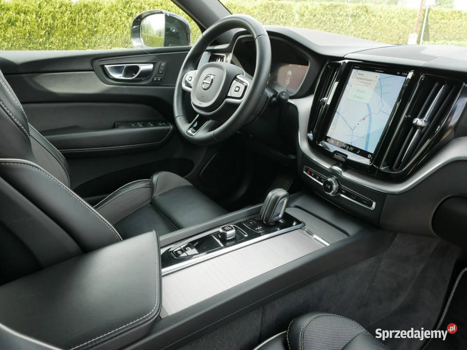 Volvo XC 60 FL 20d B4 197 Eu6 RDesign Hak mhev 1969cm3 Goczałkowice-Zdrój sprzedam