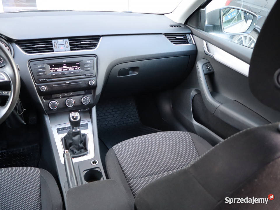 Skoda Octavia 12 TSI wielofunkcyjna kierownica Motoryzacja Katowice