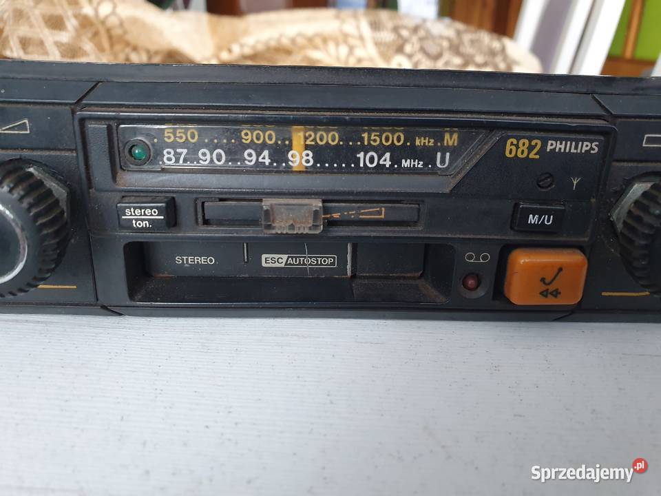 Stare zabytkowe radio samochodowe Philips 682 Kępice