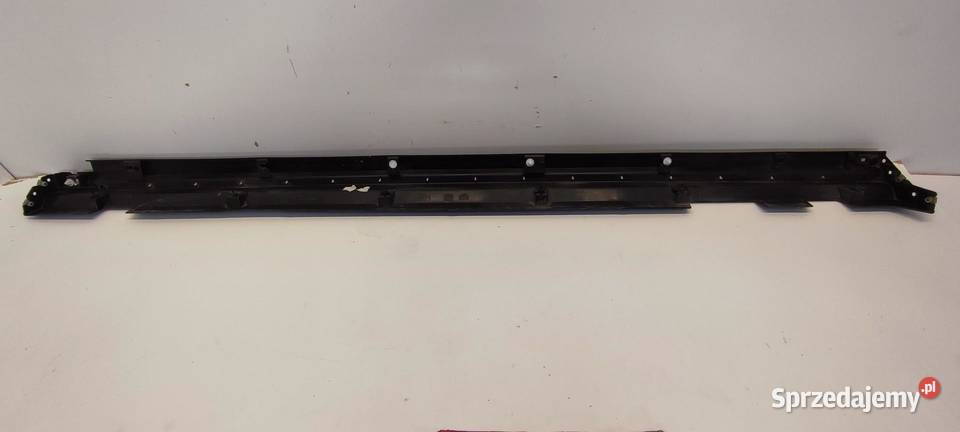 VOLVO XC40 LISTWA PROGOWA PRAWA 31448224 KTL osobowe