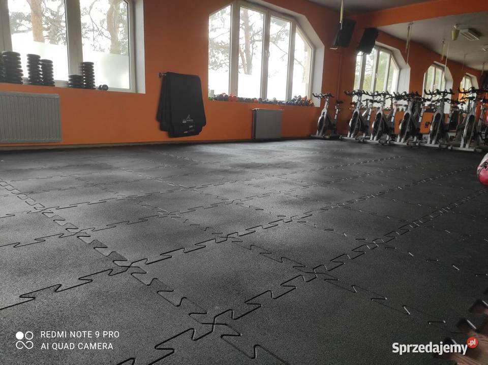 Profesjonalna podłoga sportowa do siłowni CZARNE