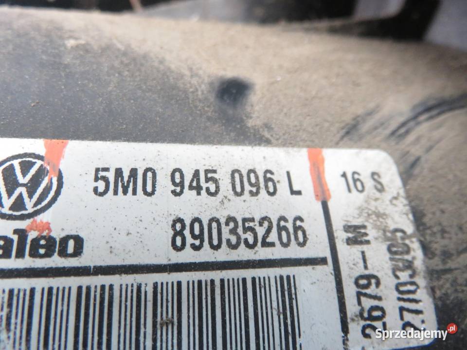 LAMPA PRAWA TYLNA VW GOLF PLUS 5M1 521 osobowe